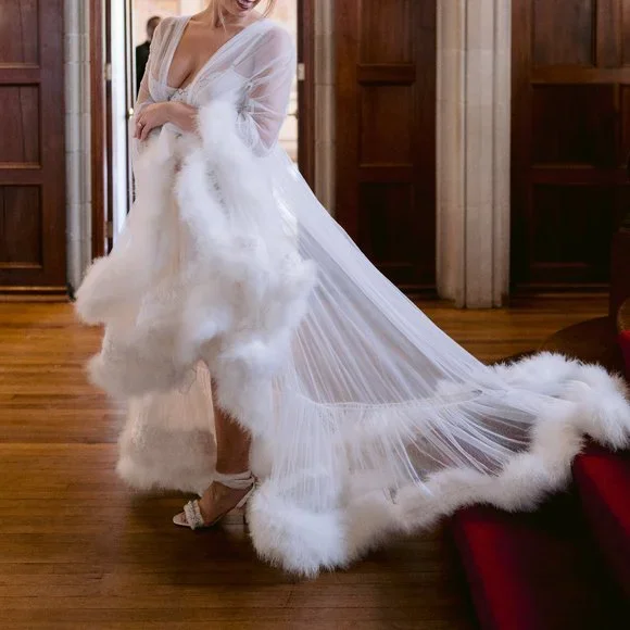 Like New Catherine D'Lish Bridal Extra Deluxe White 